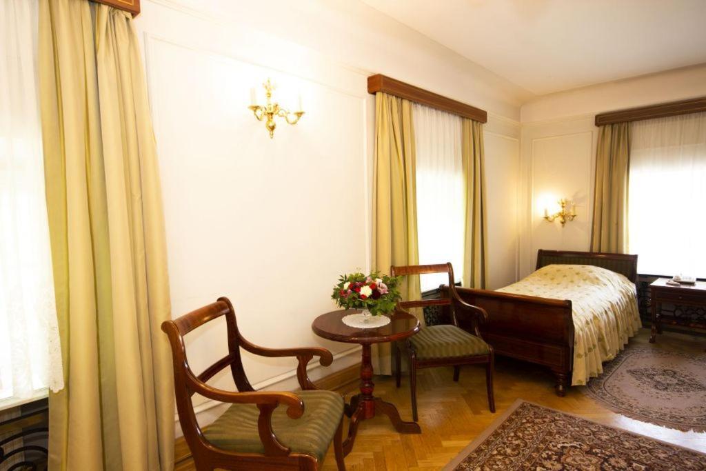 Hotel Butikowy Palac Jablonna Екстер'єр фото